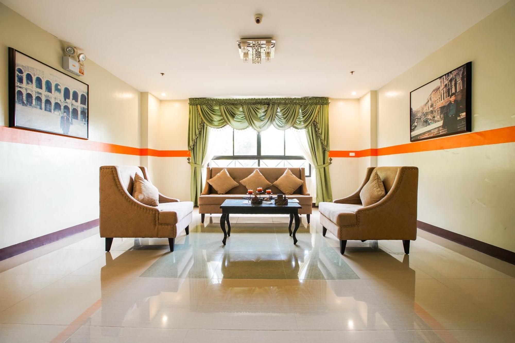 Oyo 236 Hotel Edmundo Pototan Buitenkant foto